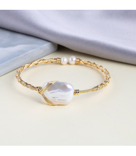 Roque Handmade Pearl Arm Jewelry
